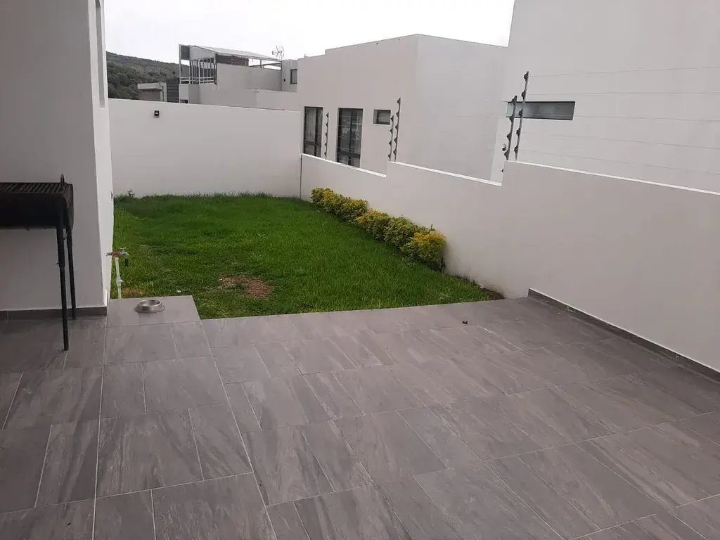 7a454ee5-3745-4693-a719-2250a9e292dc-Departamentos-Venta-Los-Robles-Residencial-Zapopan-Jalisco-3674996.webp
