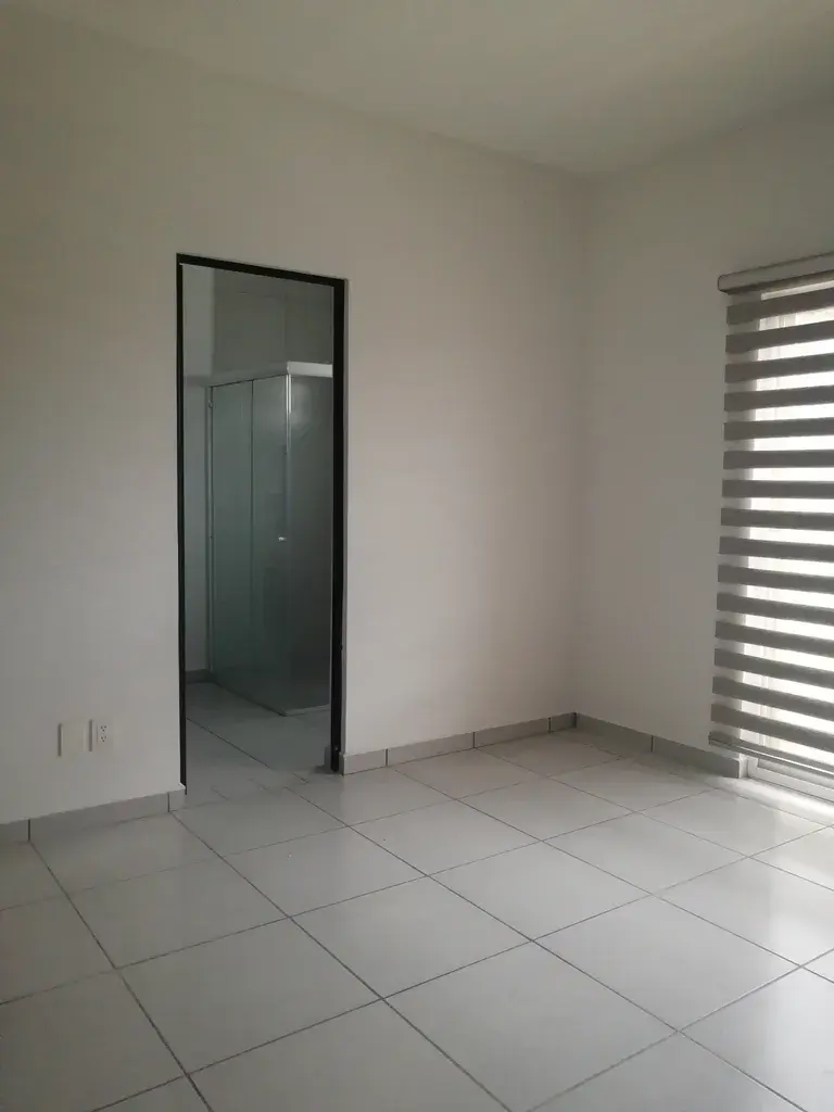 7fe899ab-5067-4603-97cc-a7b4b92ce9b8-Casas-Venta-FRACCIONAMIENTO-ALVIENTO-Zapopan-Jalisco-3701361.webp
