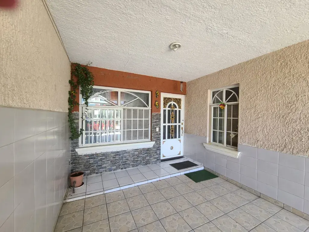0ce3fb79-4d05-4bcb-990c-104b5bd922c1-Casas-Venta-PARAISOS-DEL-COLLI-Zapopan-Jalisco-3712541.webp